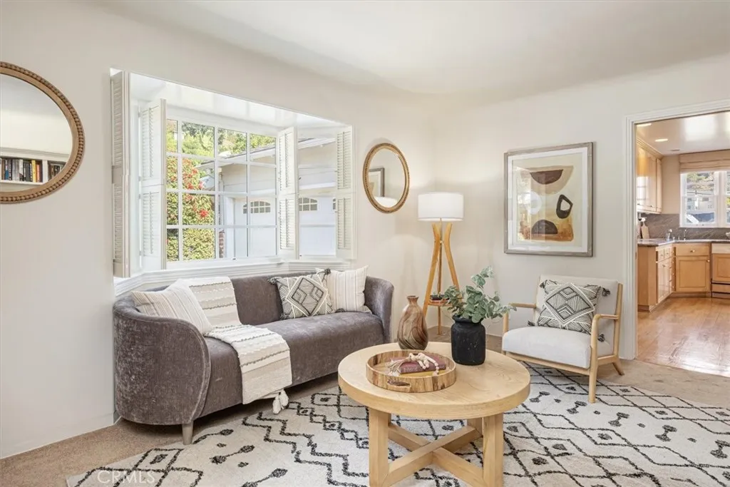 6476 San Marco, Hollywood Hills East, California 90068 home-pic-6